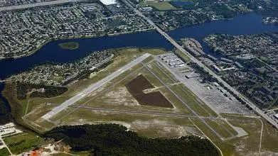 palm beach county park lantana airport